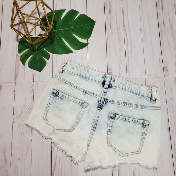 Forever 21 Shorts - Picture 2 of 8